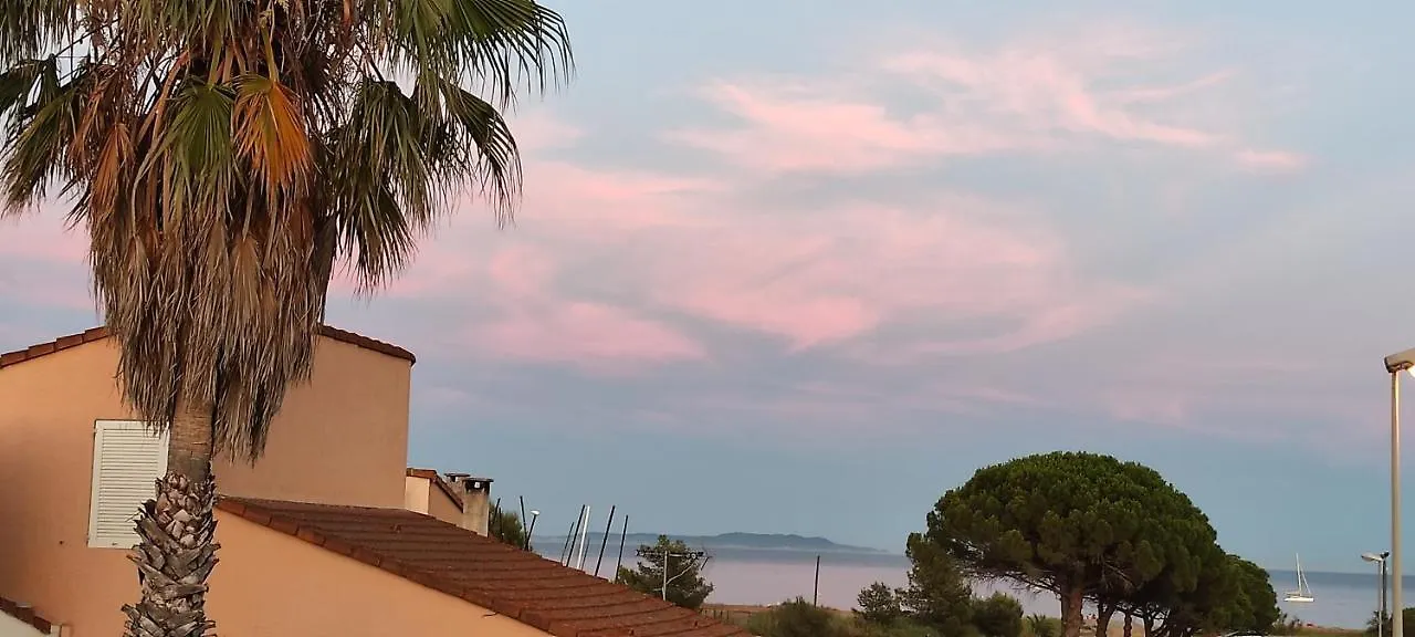 Maison De Vacances A L\'Ayguade Classee 3 Etoiles, Climatisee,3Mn A Pied Plage Et Restos ,5Mn Aeroport, 10Mn Gare contacts