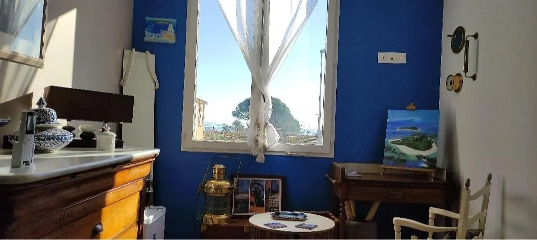 Maison De Vacances A L'Ayguade Classee 3 Etoiles, Climatisee,3Mn A Pied Plage Et Restos ,5Mn Aeroport, 10Mn Gare Hyeres France